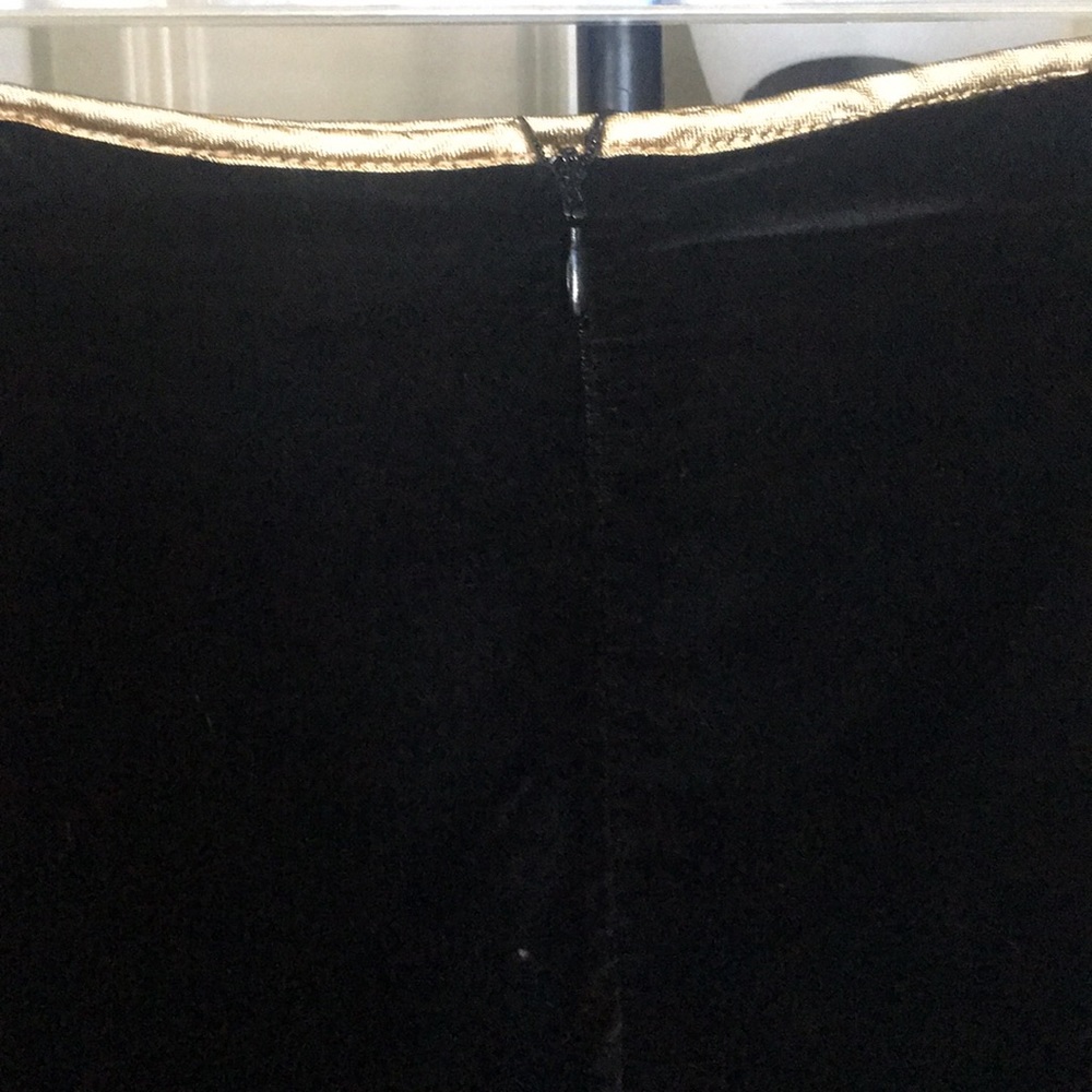 Fancy Skirt - Picture 3 of 4